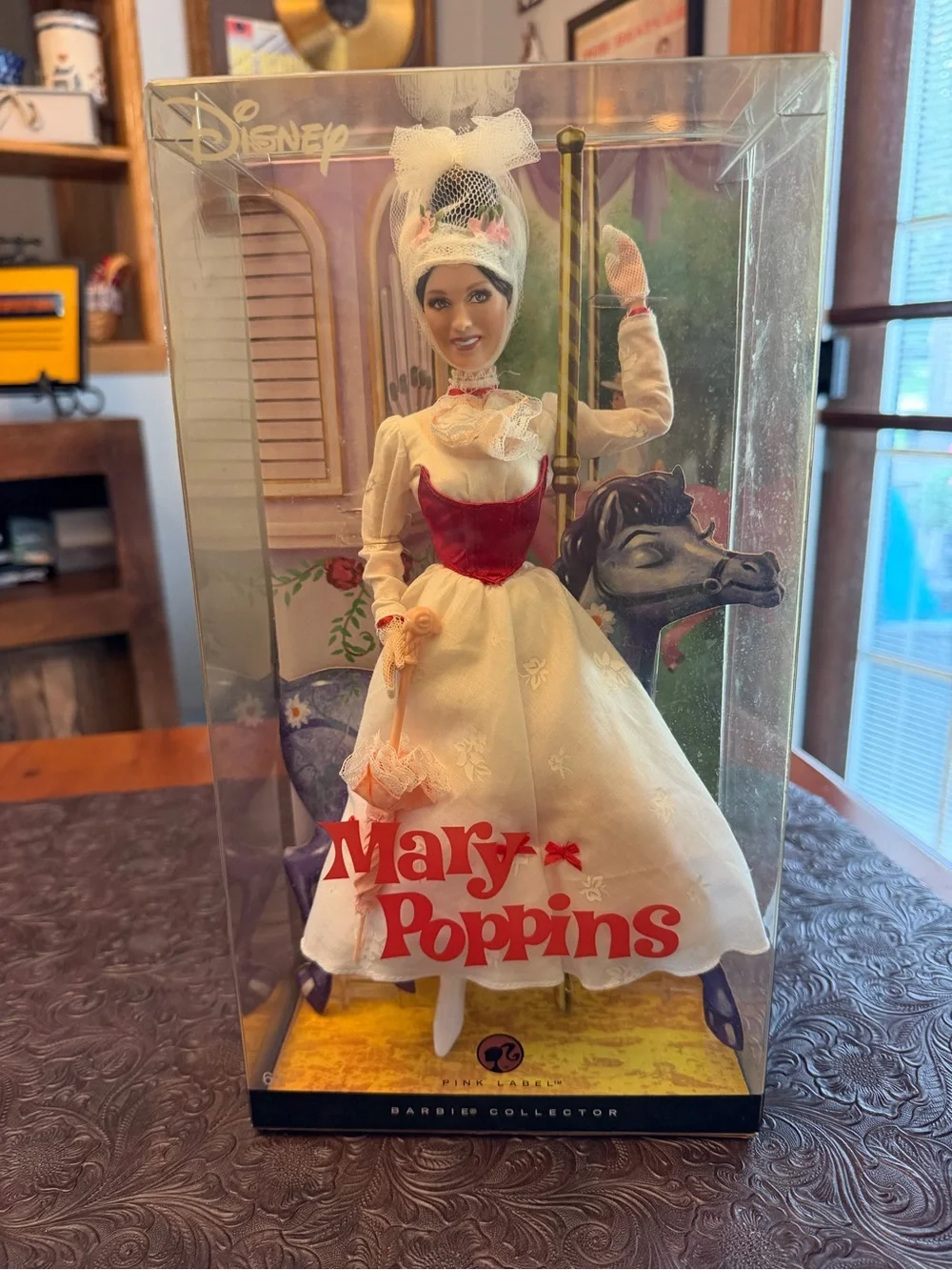 Disney Mary Poppins Disney Mattel doll 2007 Dress in White and Red